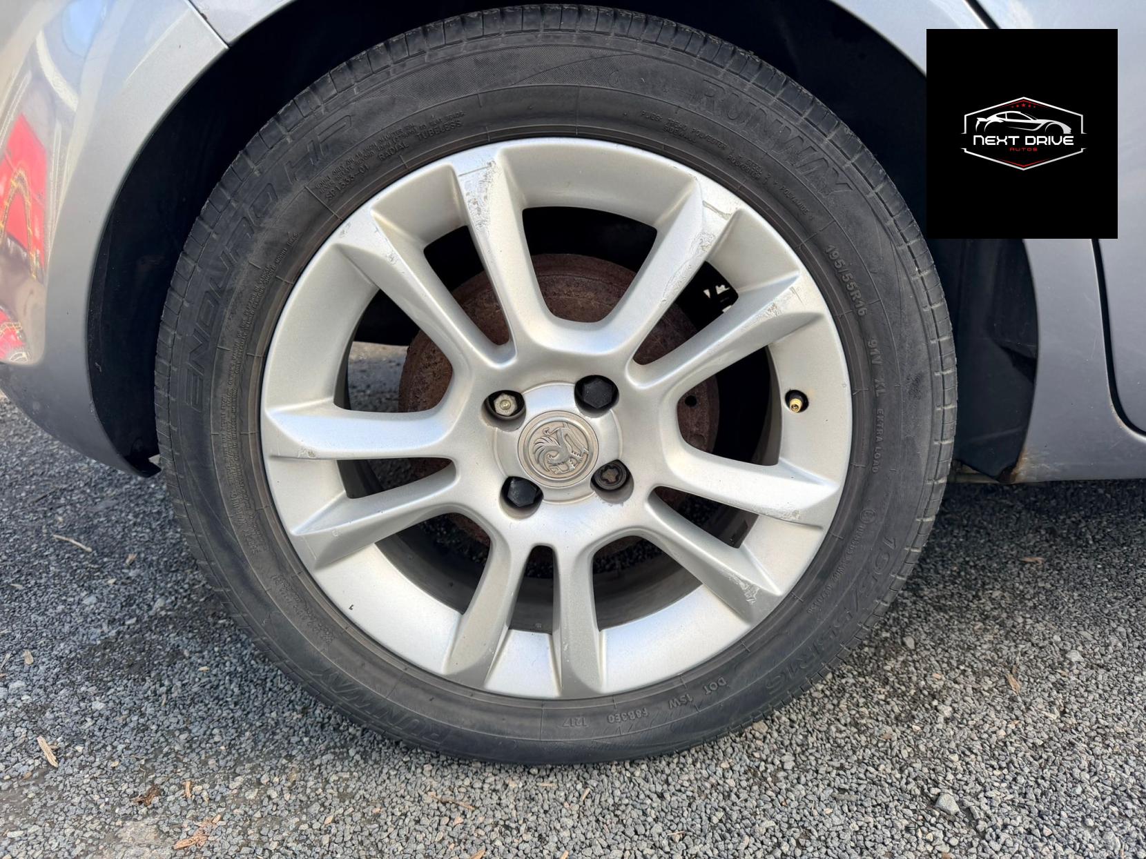 Vauxhall Corsa 1.2i 16v SXi Hatchback 5dr Petrol Manual (124 g/km, 84 bhp)