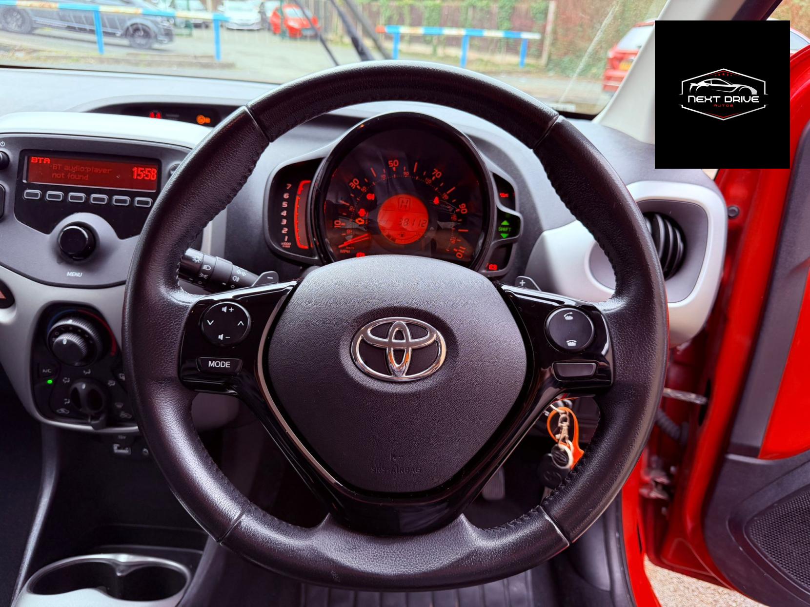 Toyota AYGO 1.0 VVT-i x-play Hatchback 5dr Petrol x-shift Euro 6 (68 ps)