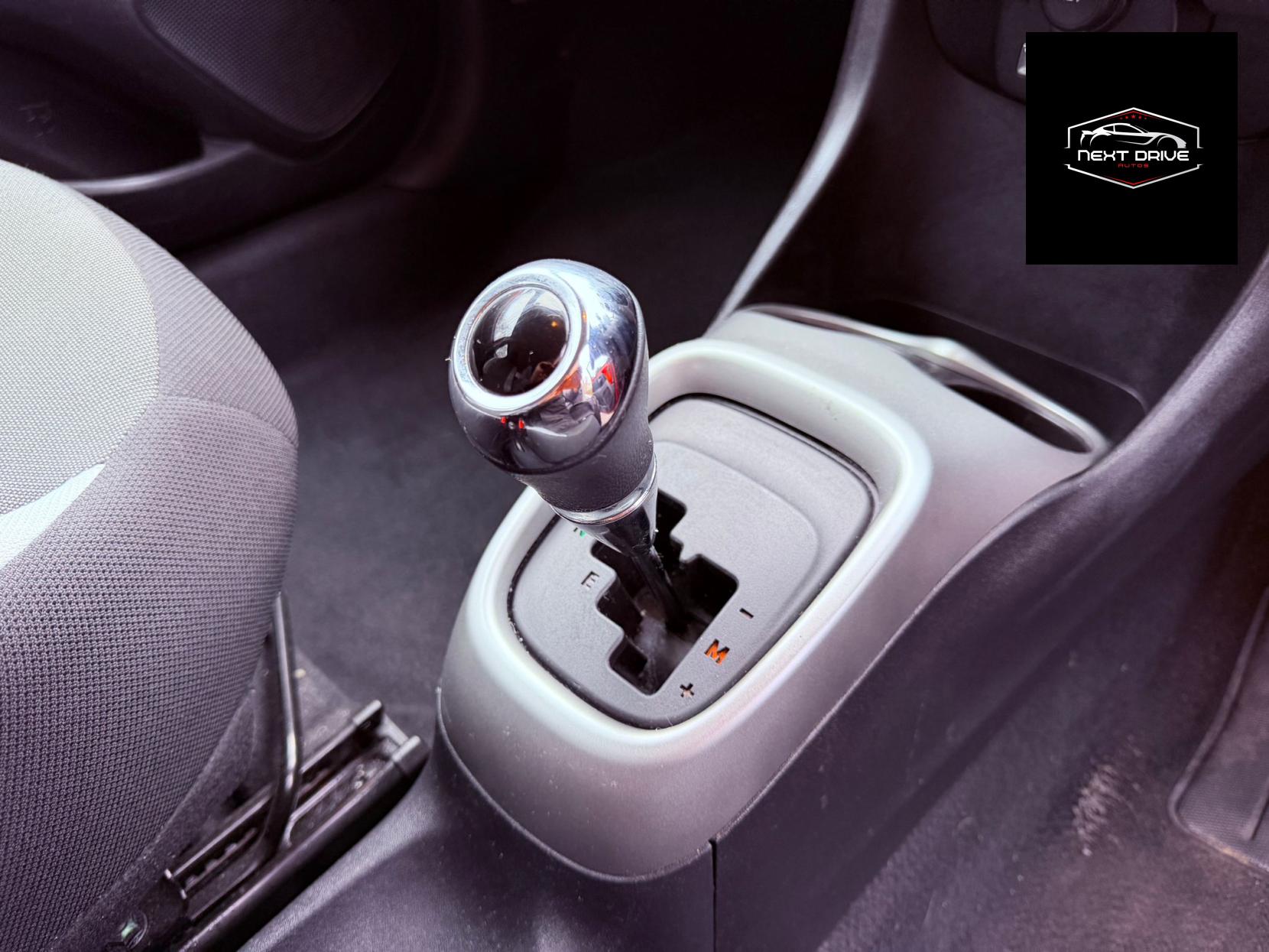 Toyota AYGO 1.0 VVT-i x-play Hatchback 5dr Petrol x-shift Euro 6 (68 ps)