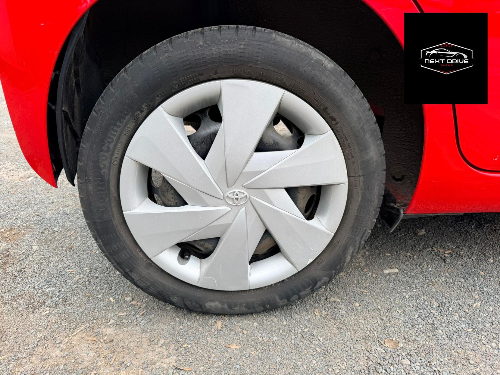 Toyota AYGO 1.0 VVT-i x-play Hatchback 5dr Petrol x-shift Euro 6 (68 ps)