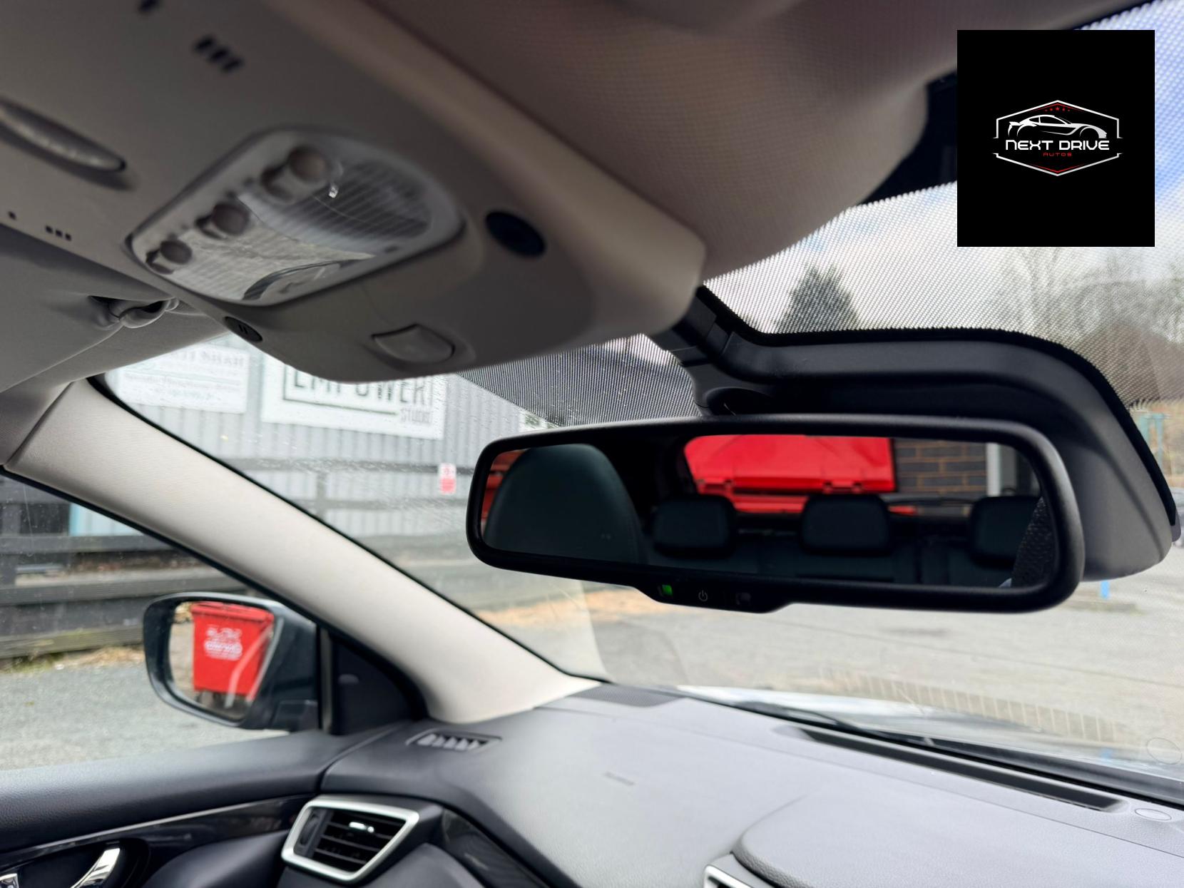 Nissan Qashqai 1.5 dCi Tekna SUV 5dr Diesel Manual 2WD Euro 5 (s/s) (110 ps)