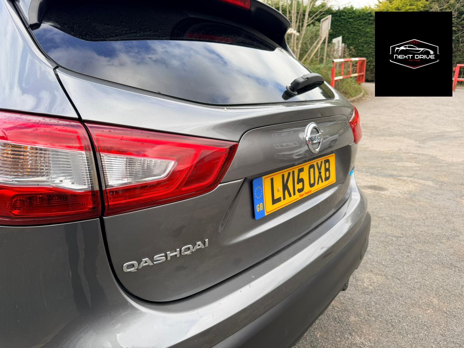 Nissan Qashqai 1.5 dCi Tekna SUV 5dr Diesel Manual 2WD Euro 5 (s/s) (110 ps)