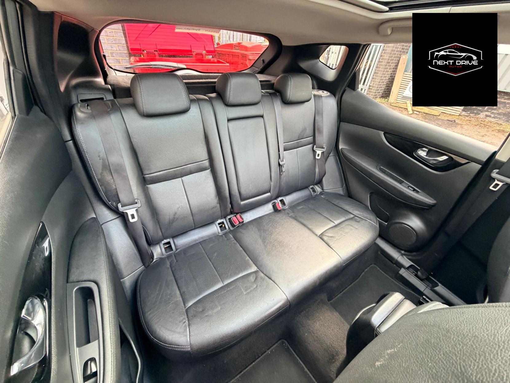 Nissan Qashqai 1.5 dCi Tekna SUV 5dr Diesel Manual 2WD Euro 5 (s/s) (110 ps)