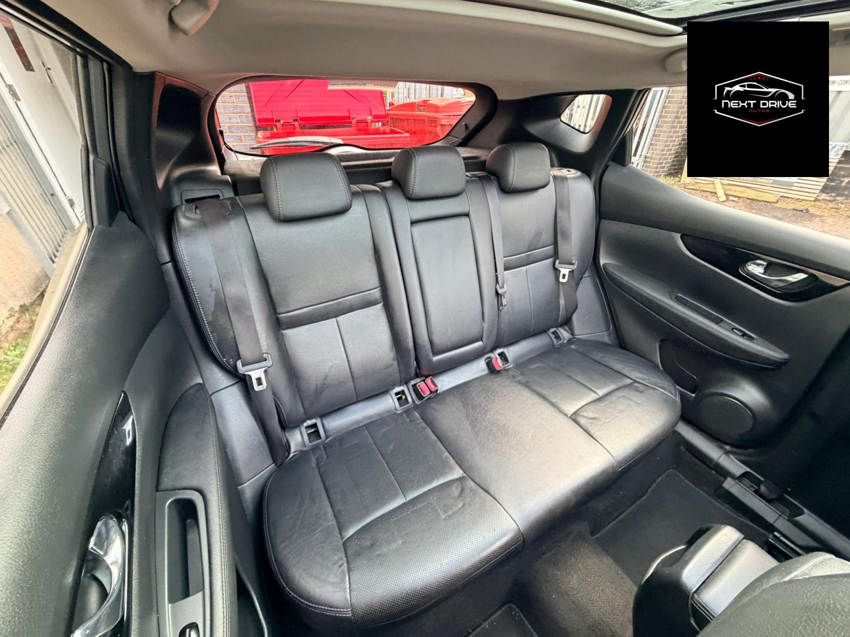 Nissan Qashqai 1.5 dCi Tekna SUV 5dr Diesel Manual 2WD Euro 5 (s/s) (110 ps)