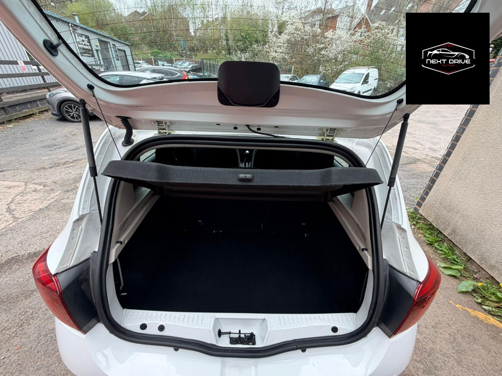 Dacia Sandero Stepway 0.9 TCe Ambiance Hatchback 5dr Petrol Manual Euro 6 (s/s) (90 ps)