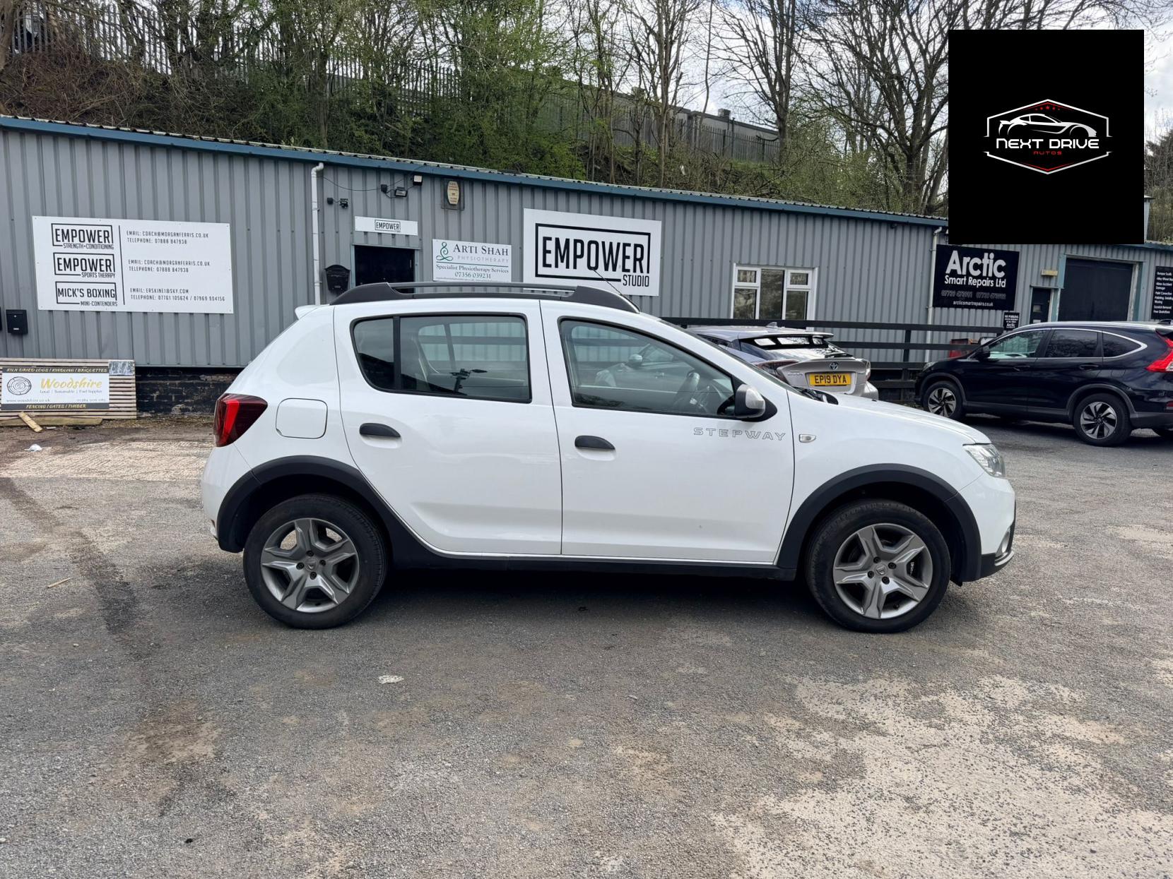 Dacia Sandero Stepway 0.9 TCe Ambiance Hatchback 5dr Petrol Manual Euro 6 (s/s) (90 ps)