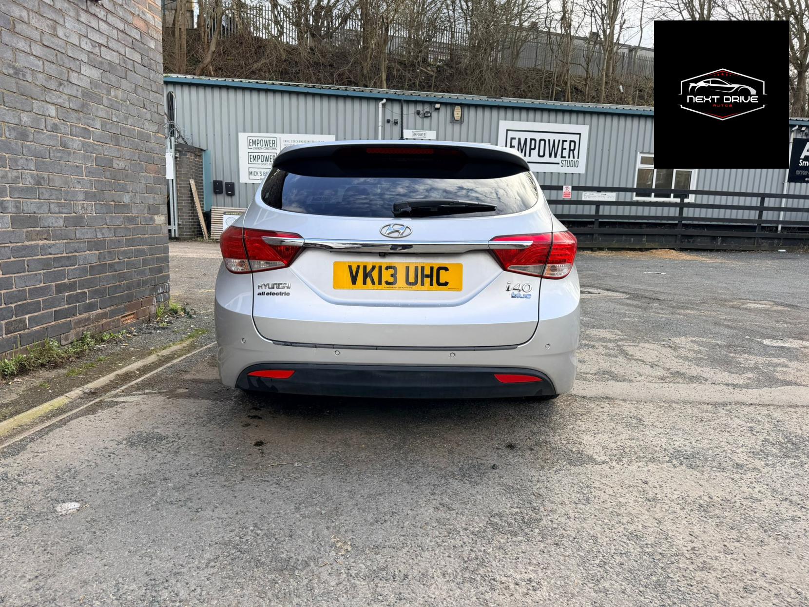 Hyundai i40 1.7 CRDi Blue Drive Premium Estate 5dr Diesel Manual Euro 5 (s/s) (136 ps)