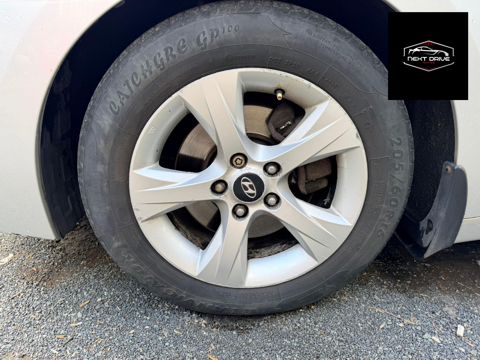 Hyundai i40 1.7 CRDi Blue Drive Premium Estate 5dr Diesel Manual Euro 5 (s/s) (136 ps)