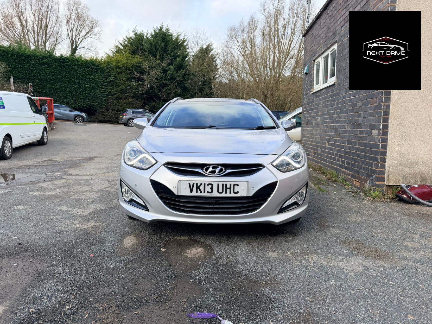 Hyundai i40 1.7 CRDi Blue Drive Premium Estate 5dr Diesel Manual Euro 5 (s/s) (136 ps)