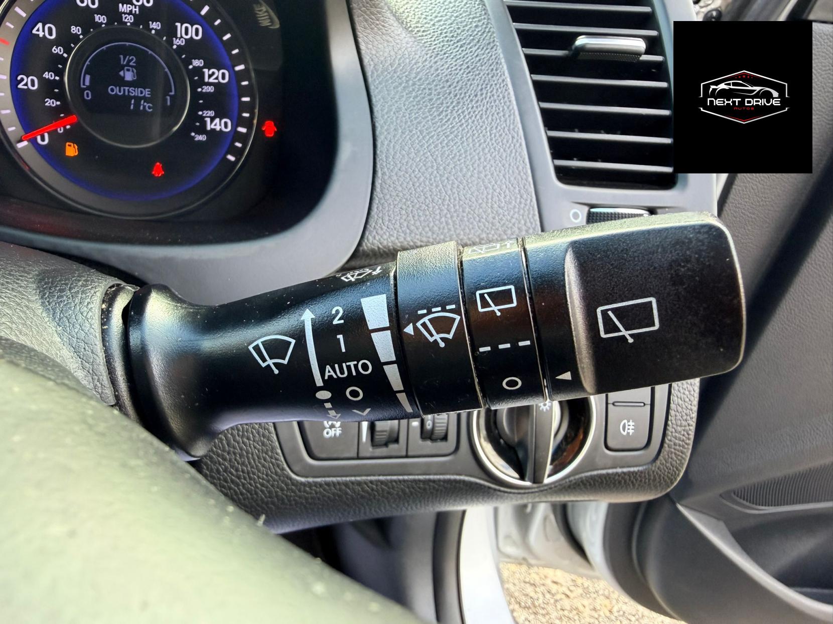 Hyundai i40 1.7 CRDi Blue Drive Premium Estate 5dr Diesel Manual Euro 5 (s/s) (136 ps)