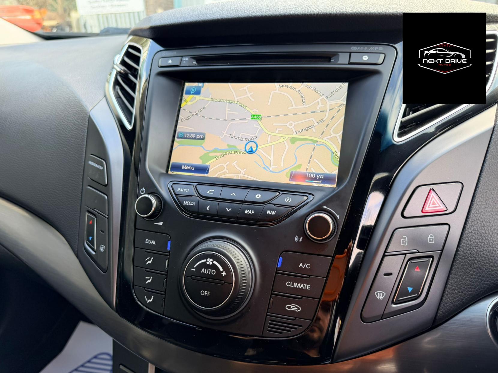 Hyundai i40 1.7 CRDi Blue Drive Premium Estate 5dr Diesel Manual Euro 5 (s/s) (136 ps)