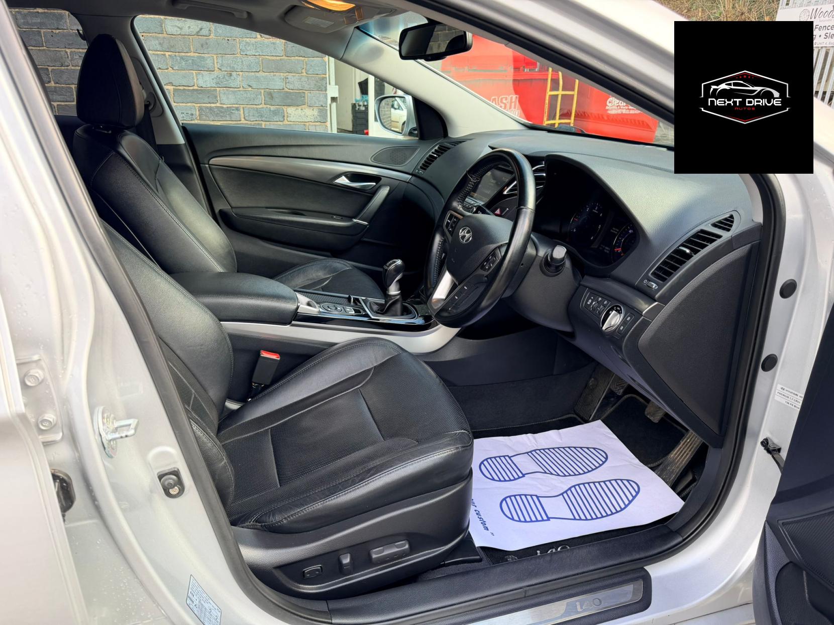 Hyundai i40 1.7 CRDi Blue Drive Premium Estate 5dr Diesel Manual Euro 5 (s/s) (136 ps)