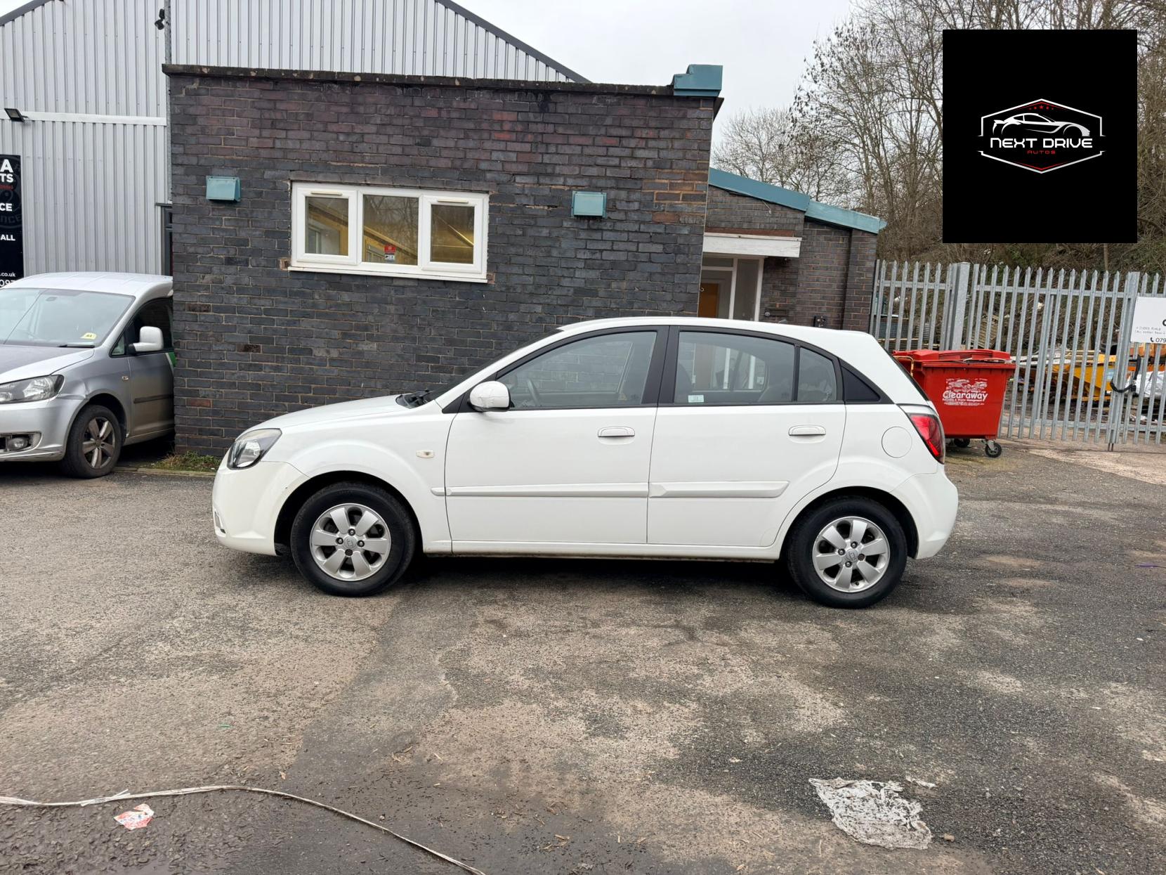 Kia Rio 1.4 Domino Hatchback 5dr Petrol Manual (139 g/km, 95 bhp)