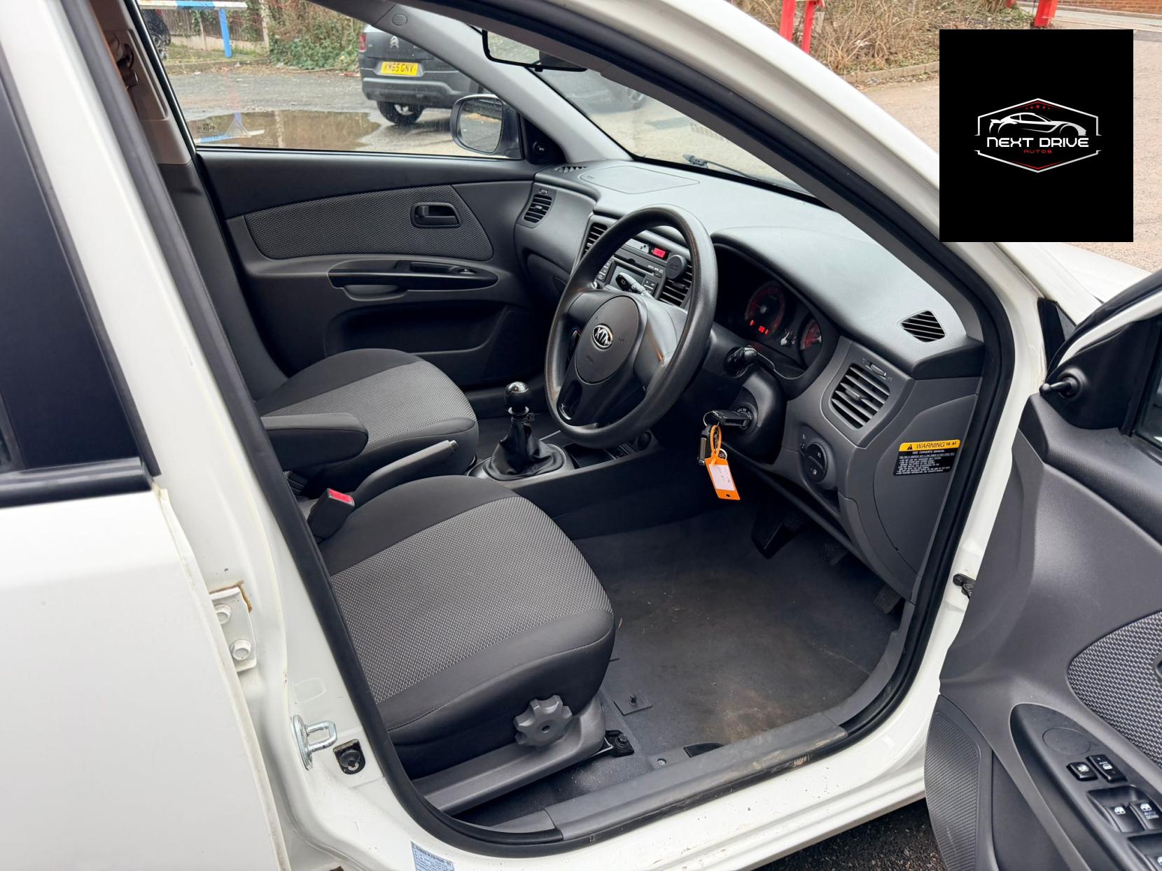 Kia Rio 1.4 Domino Hatchback 5dr Petrol Manual (139 g/km, 95 bhp)