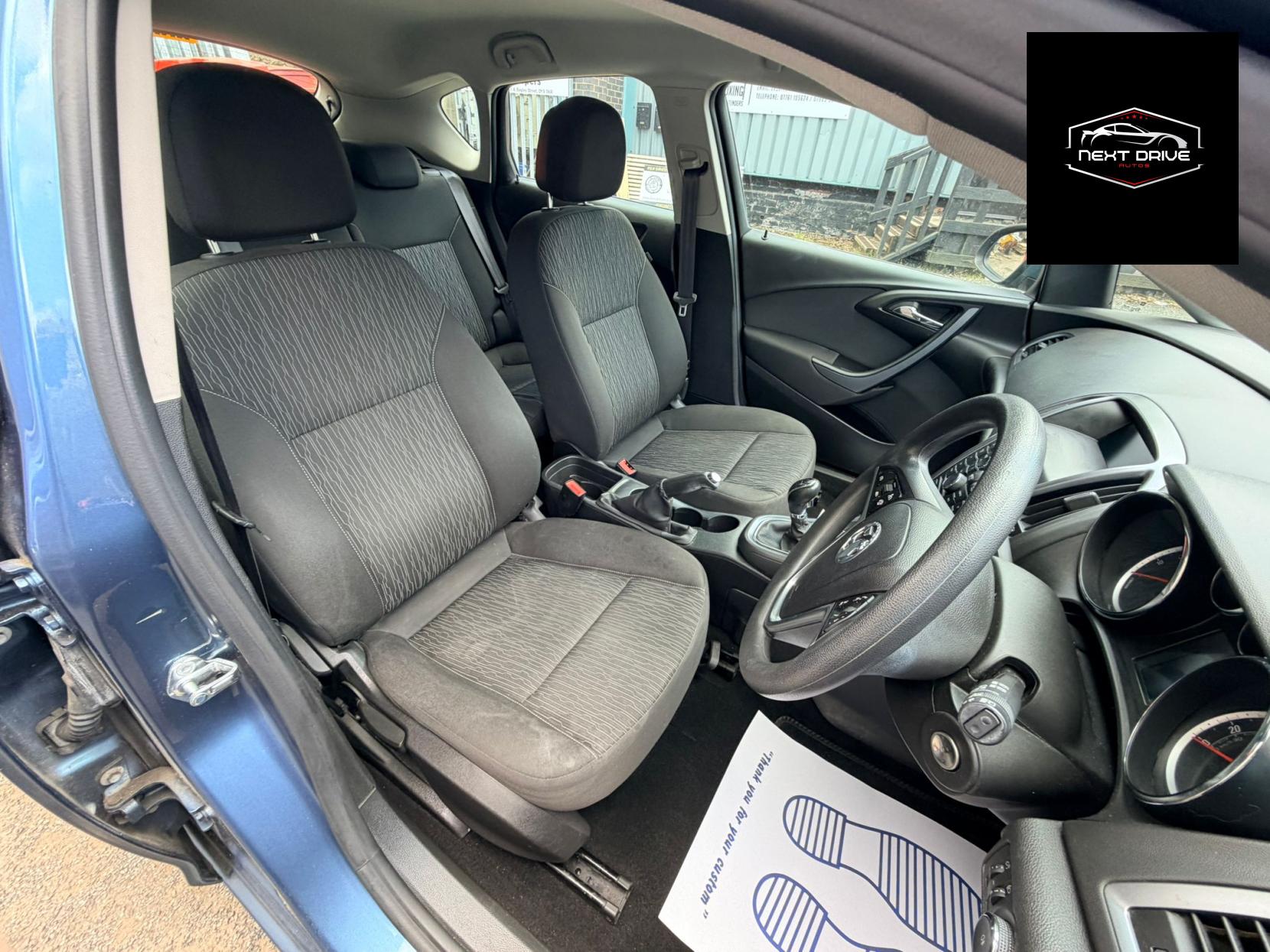 Vauxhall Astra 1.6i Design Hatchback 5dr Petrol Manual Euro 6 (115 ps)