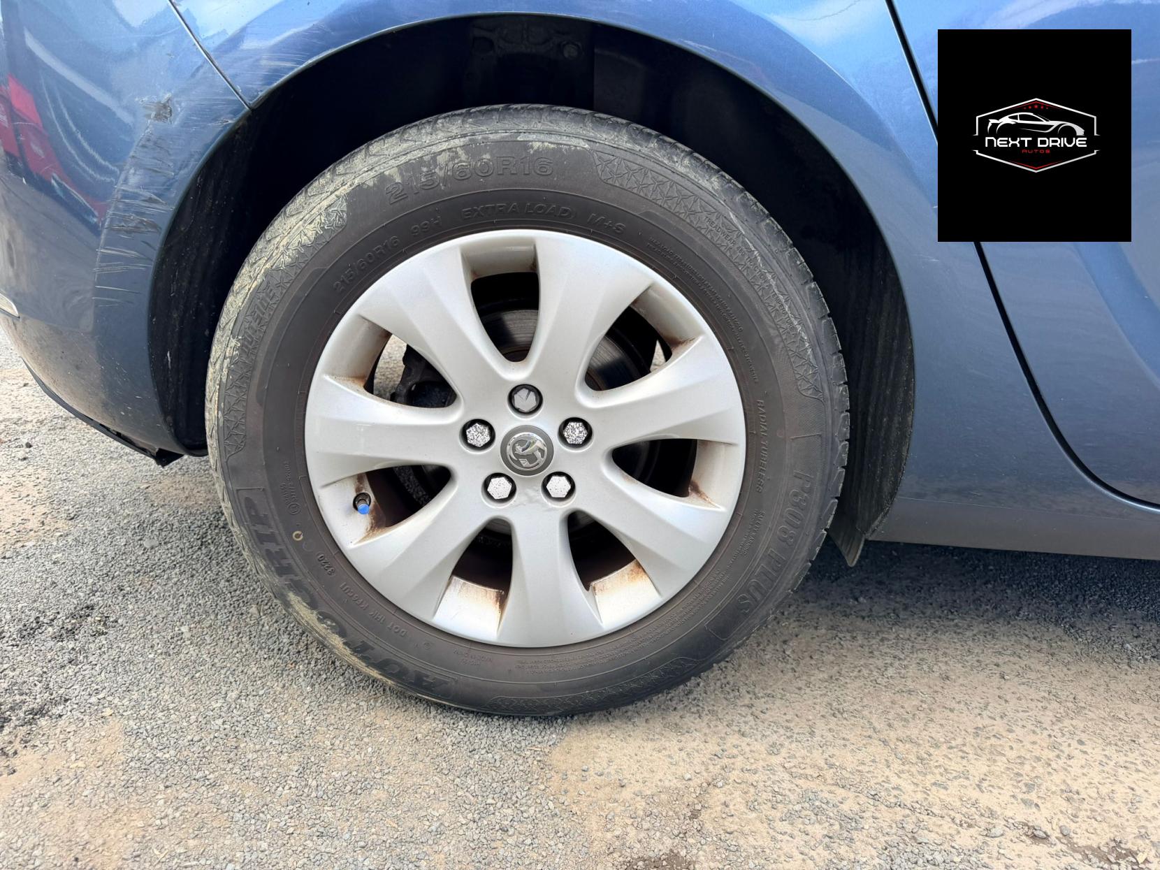 Vauxhall Astra 1.6i Design Hatchback 5dr Petrol Manual Euro 6 (115 ps)