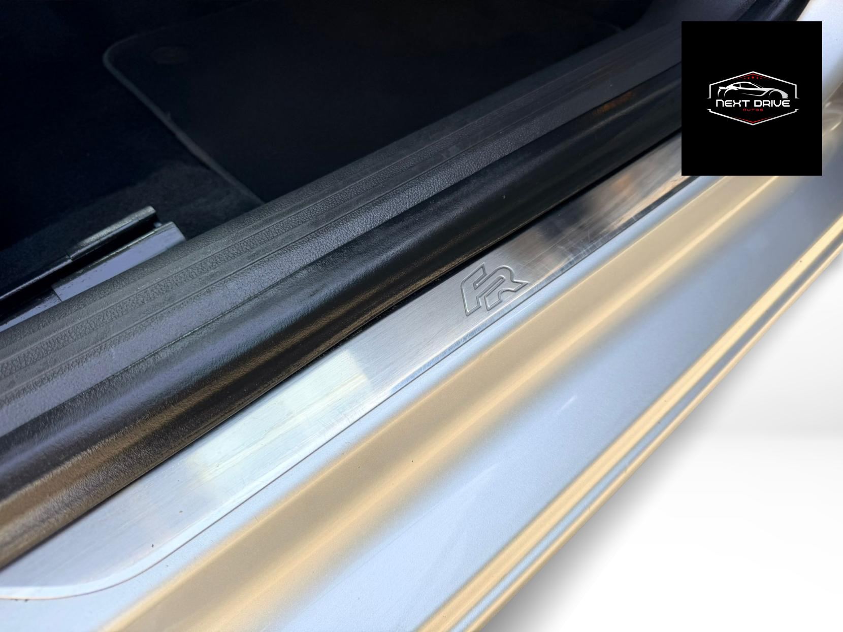 SEAT Leon 2.0 TDI CR FR Sport Tourer 5dr Diesel Manual Euro 5 (s/s) (184 ps)