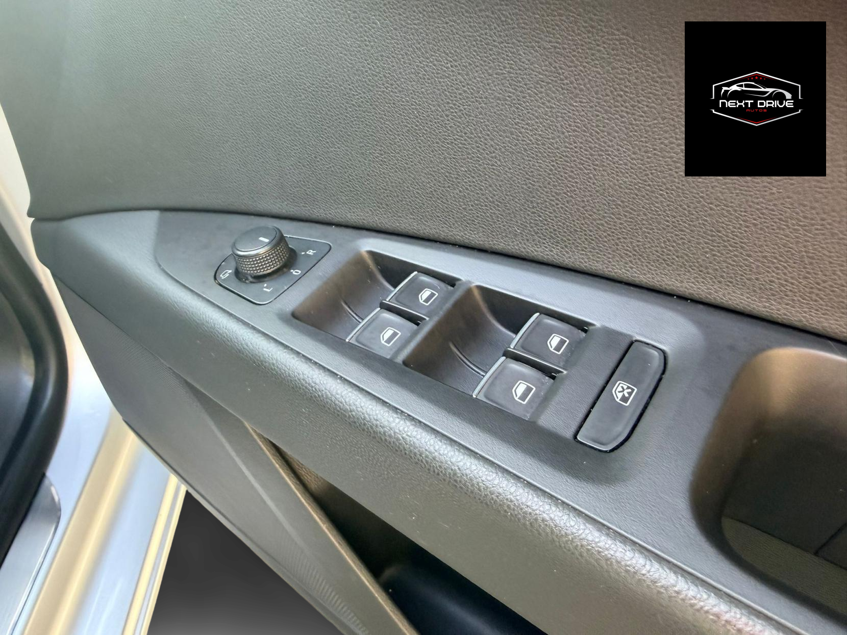 SEAT Leon 2.0 TDI CR FR Sport Tourer 5dr Diesel Manual Euro 5 (s/s) (184 ps)