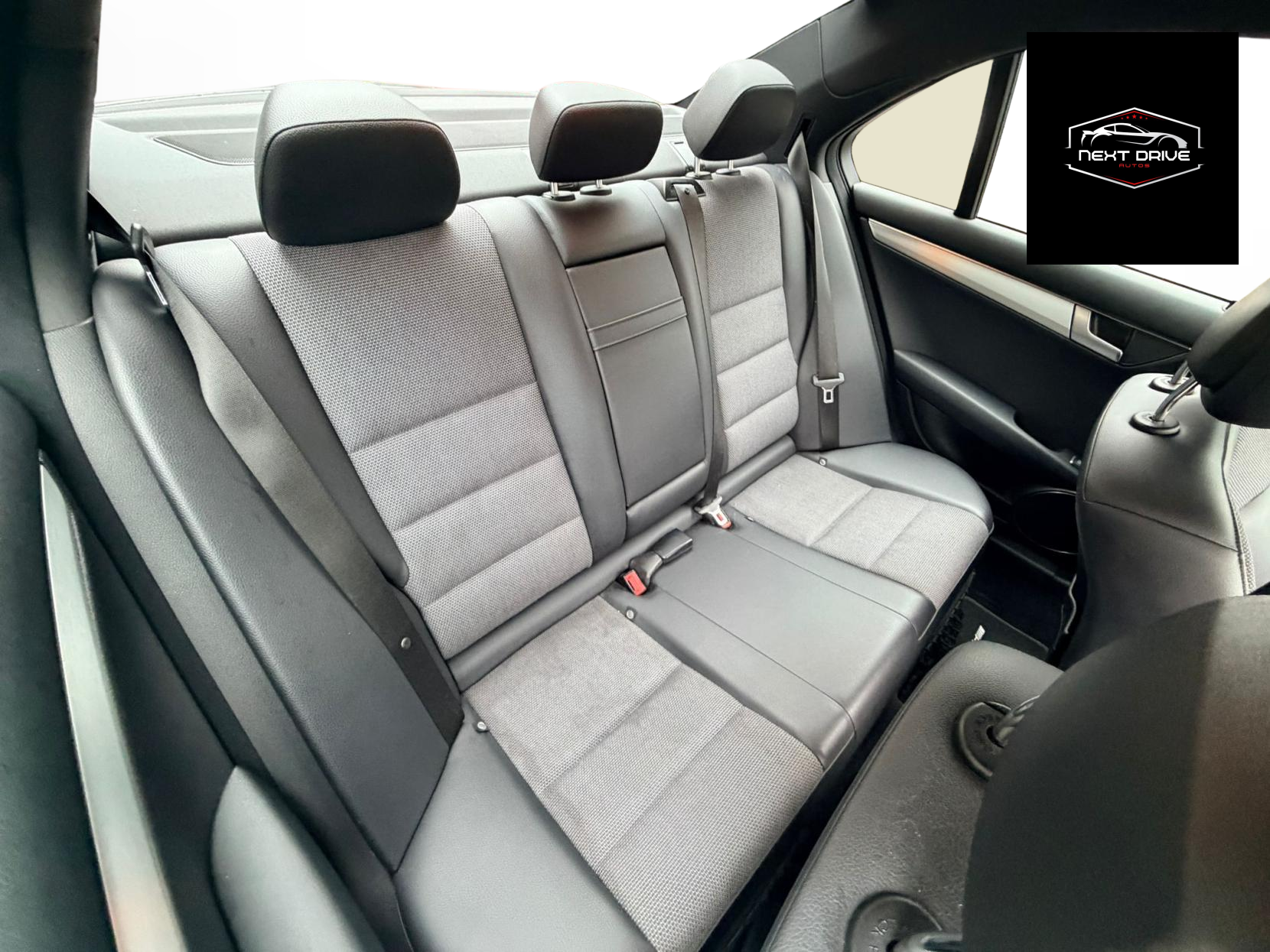 Mercedes-Benz C Class 2.1 C250 CDI BlueEfficiency AMG Sport Saloon 4dr Diesel G-Tronic+ Euro 5 (s/s) (204 ps)