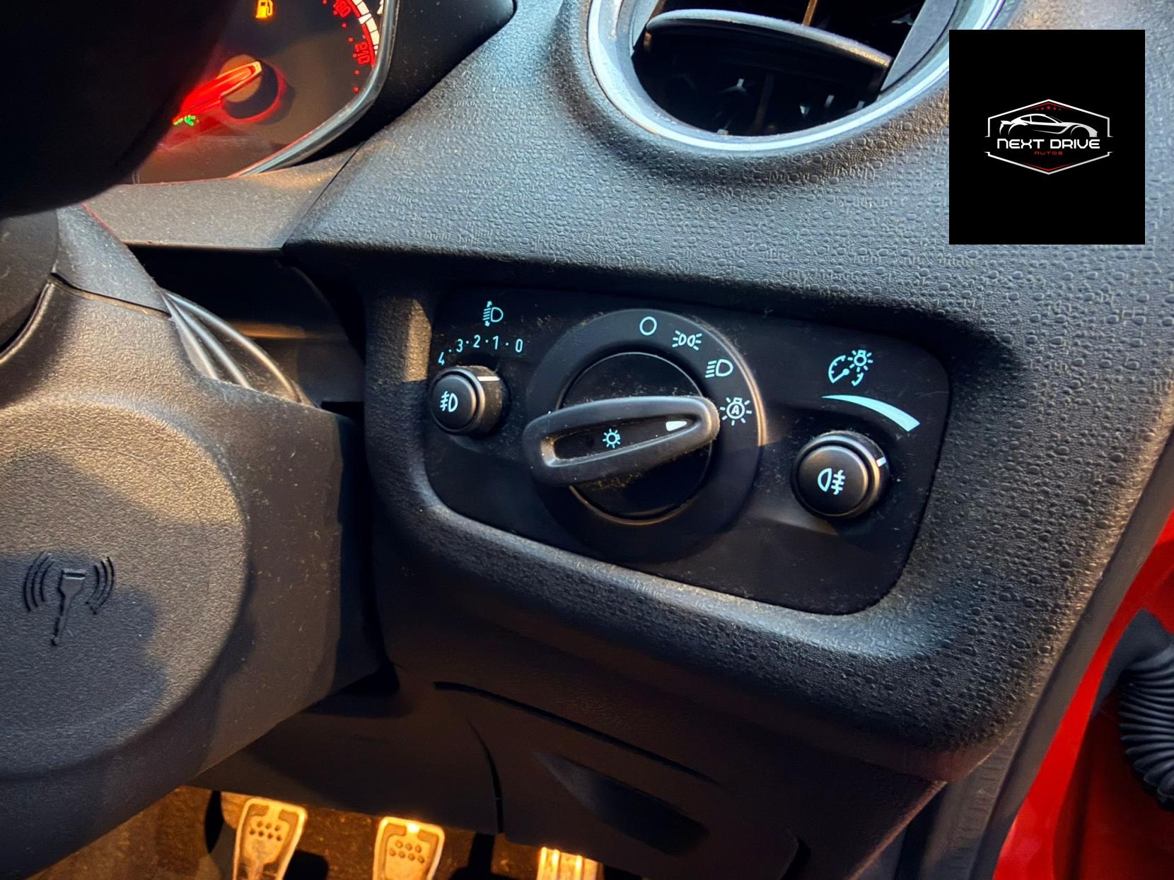 Ford Fiesta 1.6T EcoBoost ST-3 Hatchback 3dr Petrol Manual Euro 6 (182 ps)