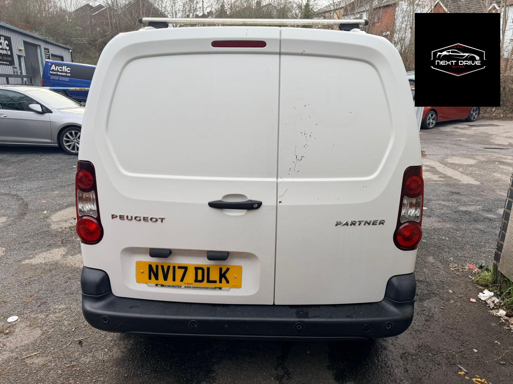 Peugeot Partner 1.6 BlueHDi 854 Professional Panel Van 5dr Diesel Manual L1 (112 g/km, 97.64 bhp)