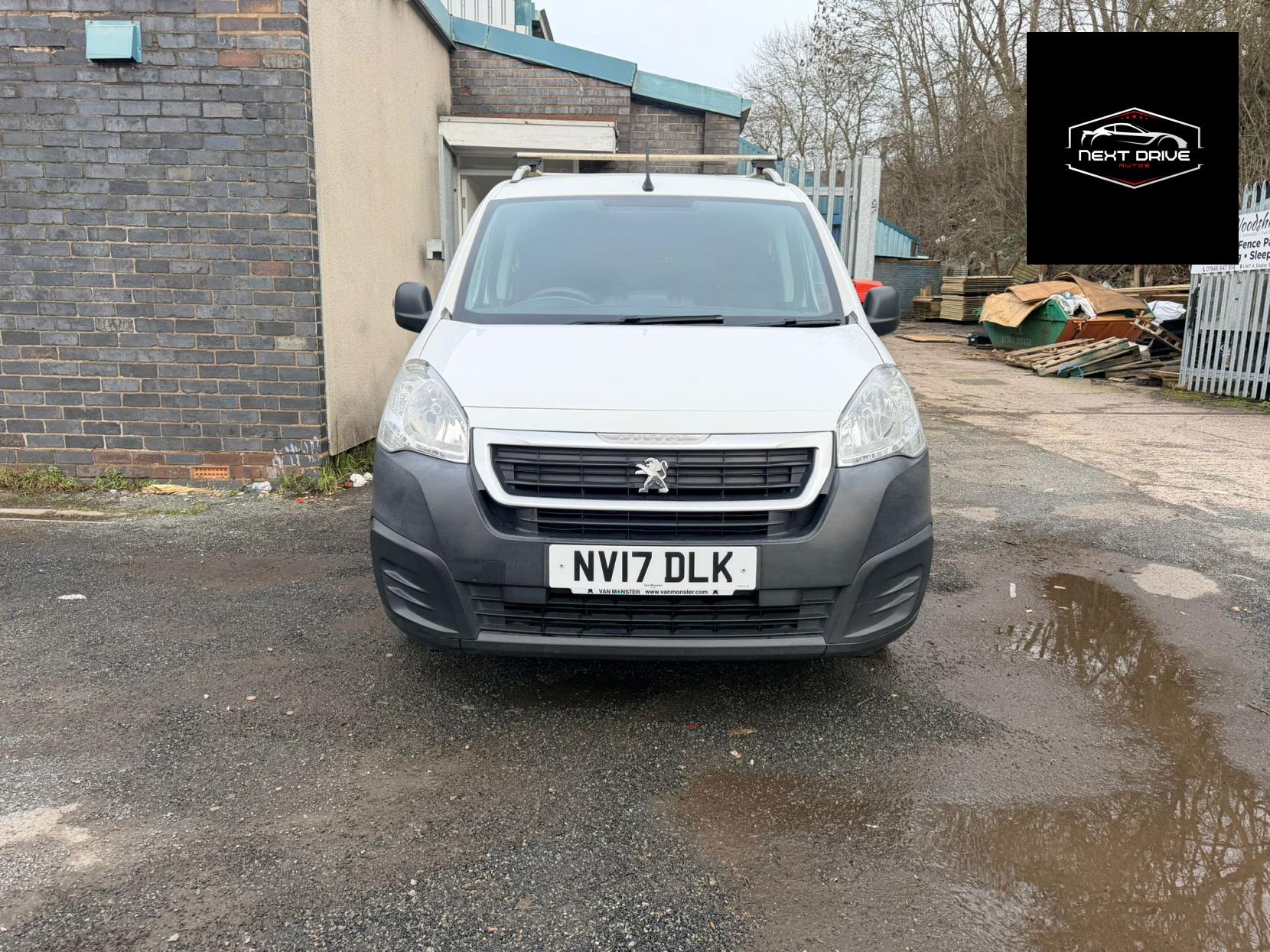 Peugeot Partner 1.6 BlueHDi 854 Professional Panel Van 5dr Diesel Manual L1 (112 g/km, 97.64 bhp)
