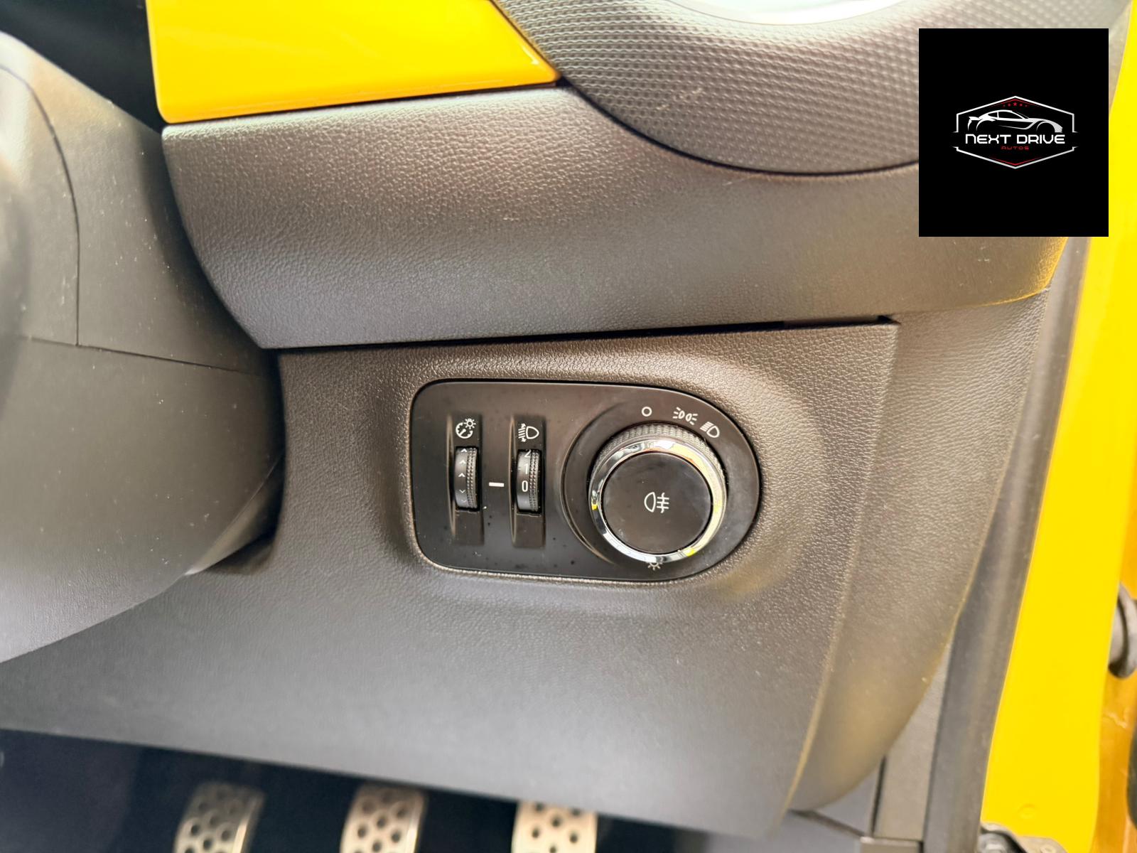 Vauxhall ADAM 1.4 16v SLAM Hatchback 3dr Petrol Manual Euro 5 (100 ps)