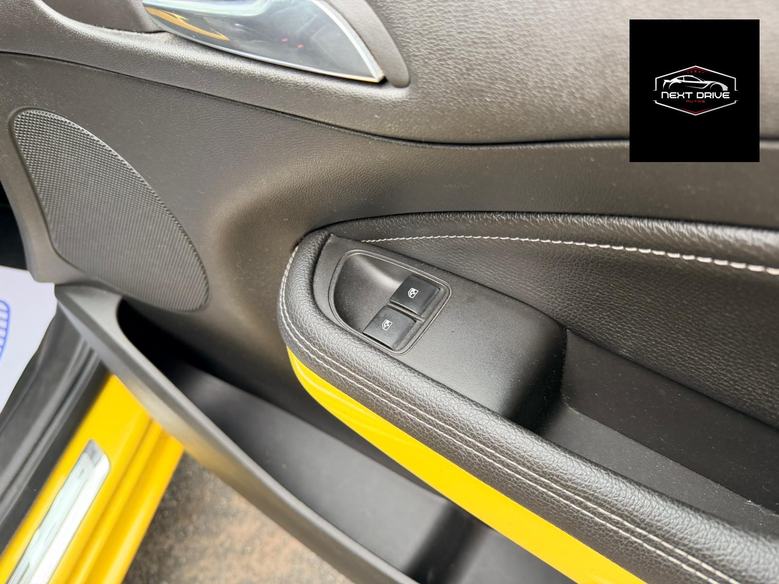 Vauxhall ADAM 1.4 16v SLAM Hatchback 3dr Petrol Manual Euro 5 (100 ps)