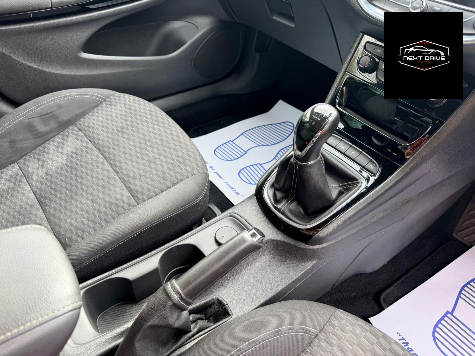 Vauxhall Astra 1.0i Turbo ecoFLEX SRi Nav Hatchback 5dr Petrol Manual Euro 6 (s/s) (105 ps)