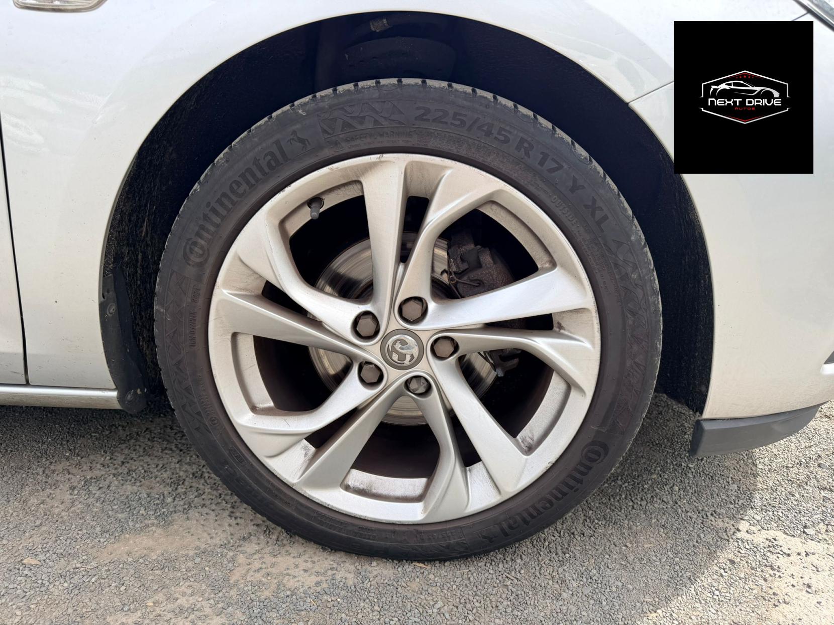 Vauxhall Astra 1.0i Turbo ecoFLEX SRi Nav Hatchback 5dr Petrol Manual Euro 6 (s/s) (105 ps)