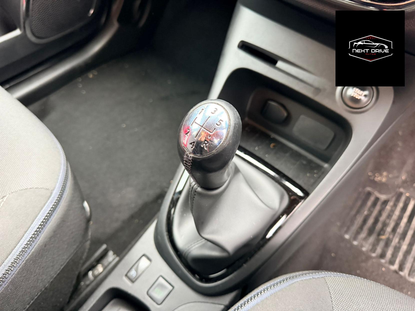 Renault Captur 1.5 dCi ENERGY Dynamique S MediaNav SUV 5dr Diesel Manual Euro 5 (s/s) (90 ps)