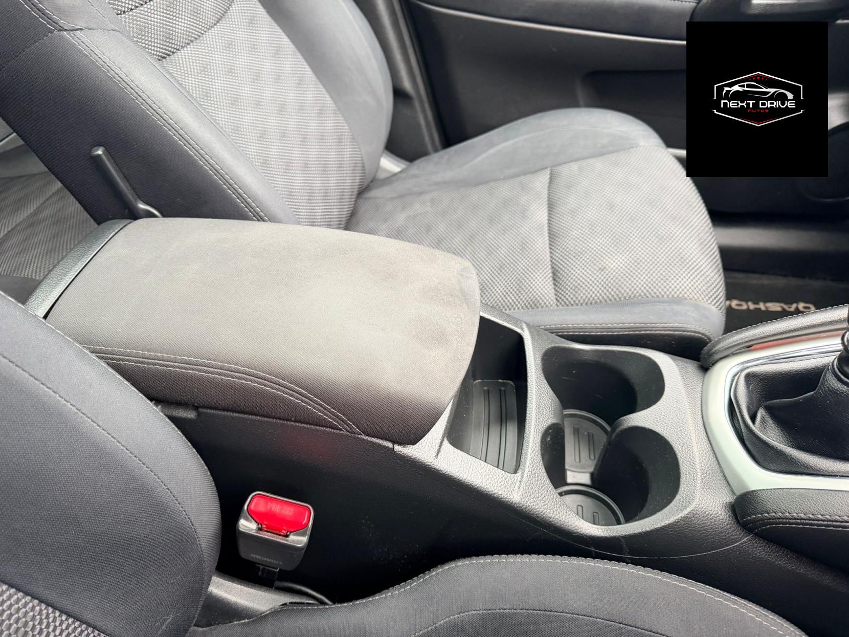 Nissan Qashqai 1.5 dCi n-tec+ SUV 5dr Diesel Manual 2WD Euro 5 (s/s) (110 ps)