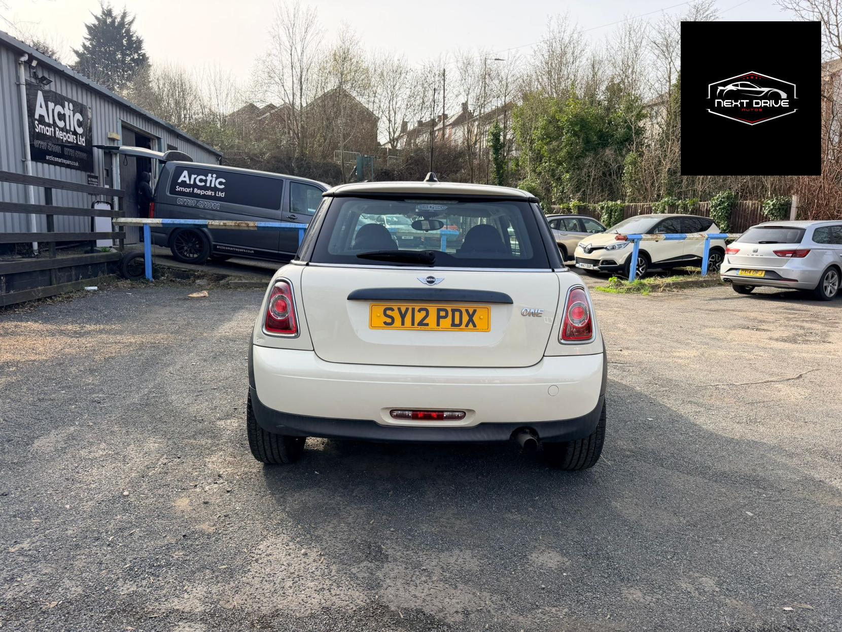 MINI Hatch 1.6 One Baker Street Hatchback 3dr Petrol Manual Euro 5 (98 ps)